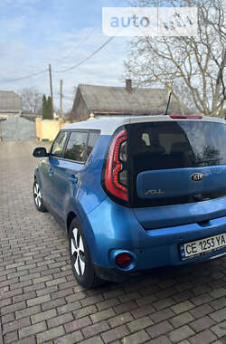 Внедорожник / Кроссовер Kia Soul 2014 в Черновцах