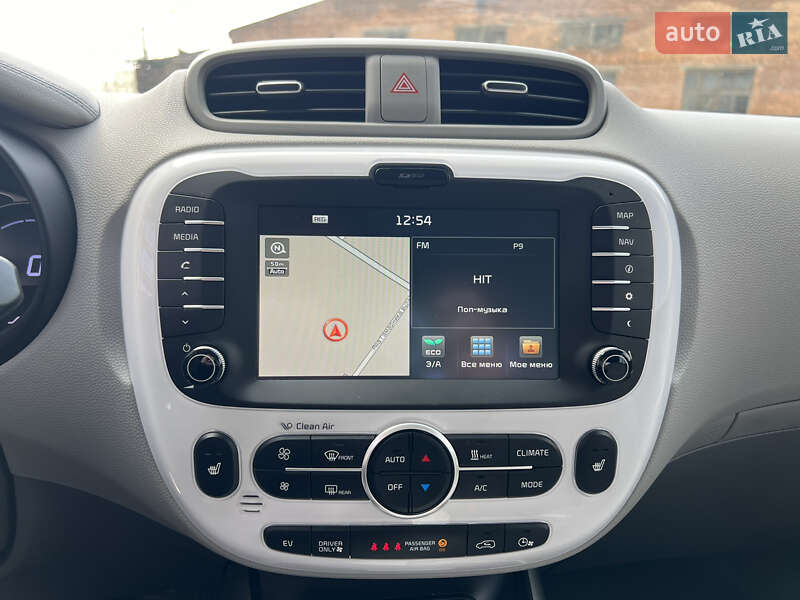 Позашляховик / Кросовер Kia Soul 2017 в Житомирі