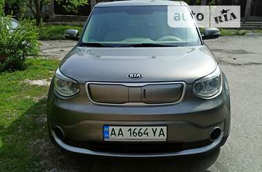 Позашляховик / Кросовер Kia Soul 2016 в Києві