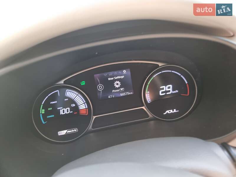 Позашляховик / Кросовер Kia Soul 2016 в Харкові