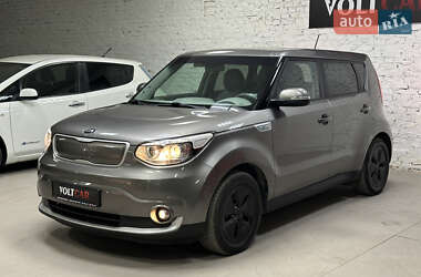 Внедорожник / Кроссовер Kia Soul 2015 в Владимир-Волынском