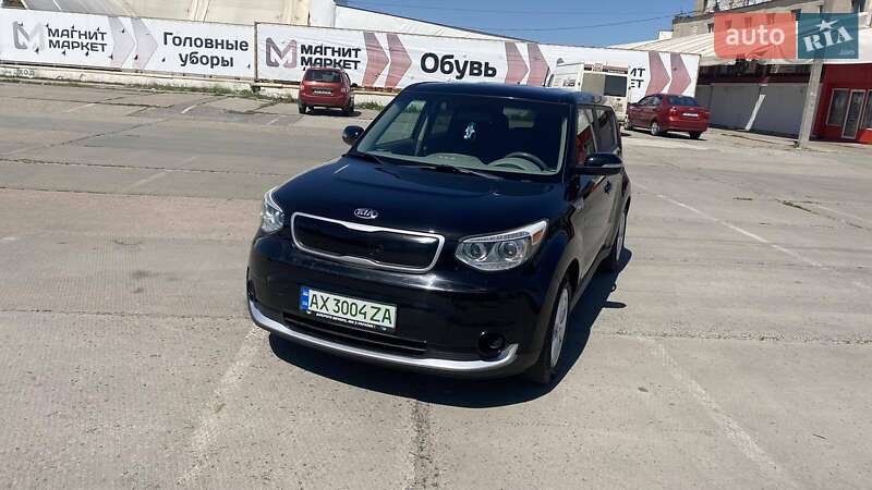 Позашляховик / Кросовер Kia Soul 2016 в Харкові
