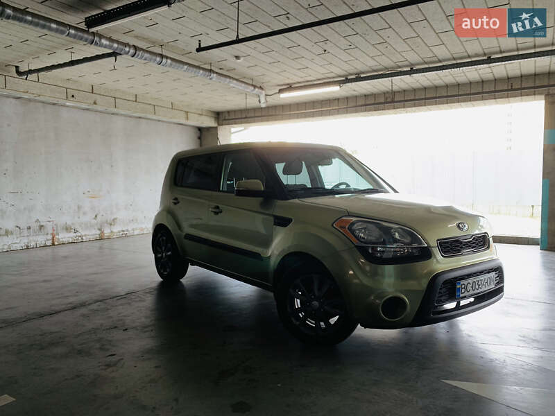 Позашляховик / Кросовер Kia Soul 2013 в Львові