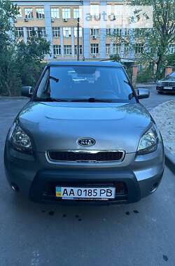 Позашляховик / Кросовер Kia Soul 2011 в Києві