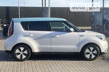 Позашляховик / Кросовер Kia Soul 2014 в Львові