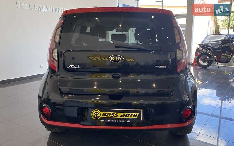 Внедорожник / Кроссовер Kia Soul 2015 в Шептицькому