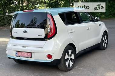 Позашляховик / Кросовер Kia Soul 2014 в Львові