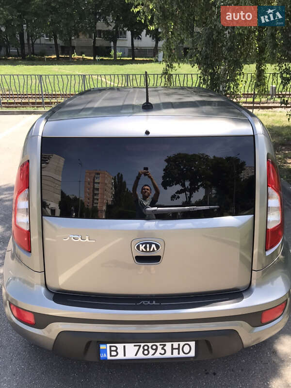 Позашляховик / Кросовер Kia Soul 2013 в Харкові