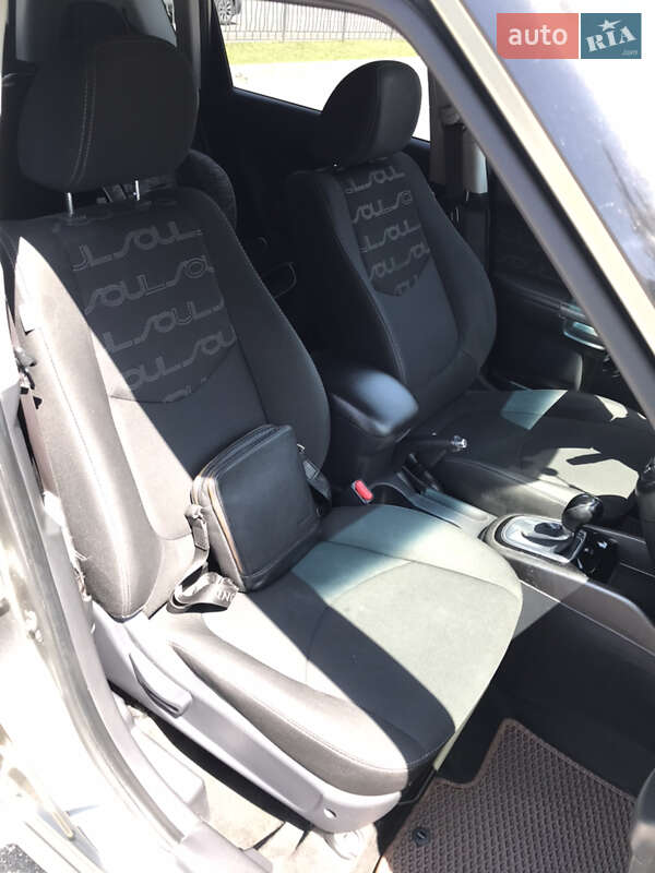 Позашляховик / Кросовер Kia Soul 2013 в Харкові