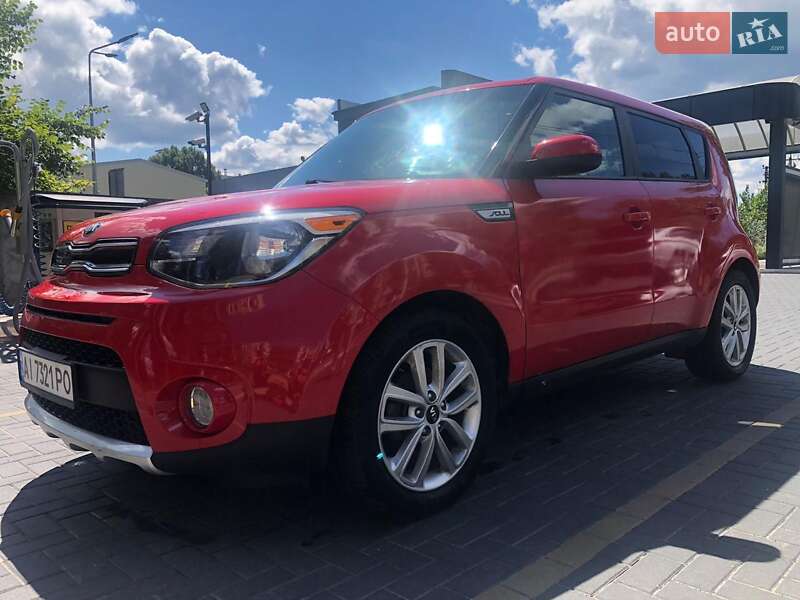 Позашляховик / Кросовер Kia Soul 2017 в Києві