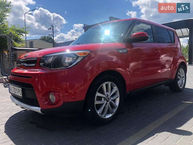 Позашляховик / Кросовер Kia Soul 2017 в Києві