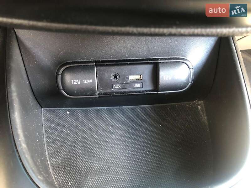 Позашляховик / Кросовер Kia Soul 2017 в Києві