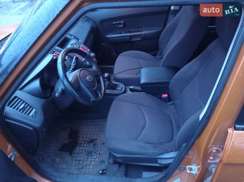 Позашляховик / Кросовер Kia Soul 2010 в Горішніх Плавнях