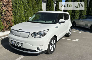 Позашляховик / Кросовер Kia Soul 2017 в Києві