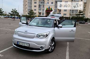 Внедорожник / Кроссовер Kia Soul 2017 в Николаеве