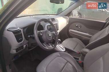 Позашляховик / Кросовер Kia Soul 2015 в 