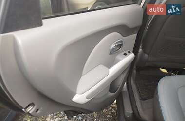 Позашляховик / Кросовер Kia Soul 2015 в 
