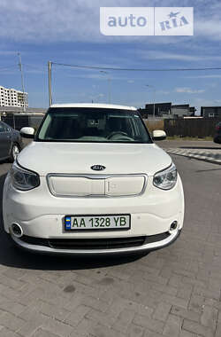 Внедорожник / Кроссовер Kia Soul 2015 в Киеве