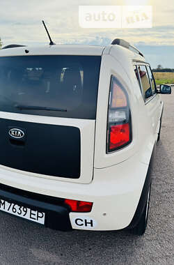 Позашляховик / Кросовер Kia Soul 2010 в Звягелі