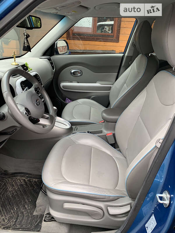 Позашляховик / Кросовер Kia Soul 2015 в Львові