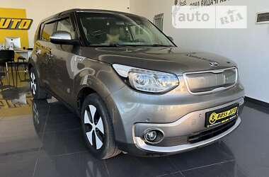 Позашляховик / Кросовер Kia Soul 2016 в Червонограді