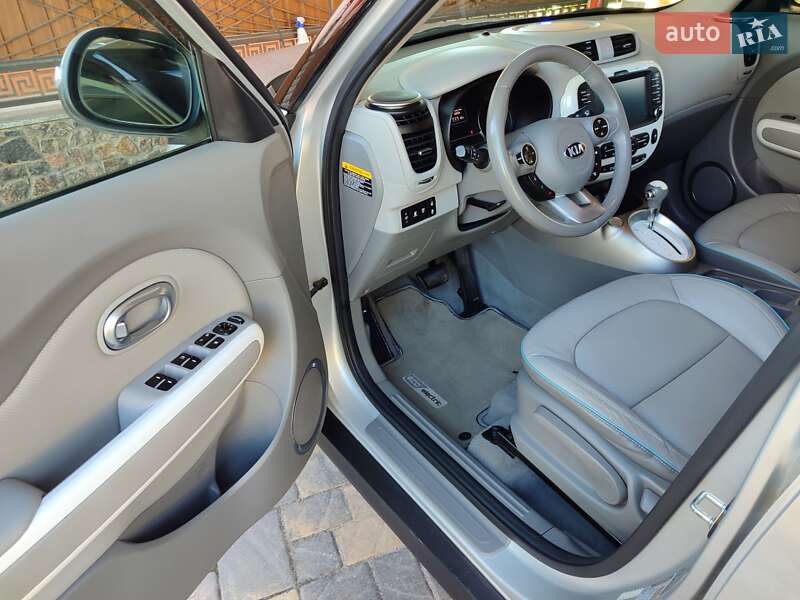 Позашляховик / Кросовер Kia Soul 2015 в Білій Церкві фото 14 Позашляховик / Кросовер Kia Soul 2015 в Білій Церкві