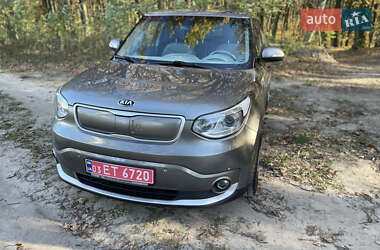 Позашляховик / Кросовер Kia Soul 2015 в Луцьку