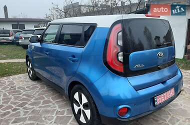 Позашляховик / Кросовер Kia Soul 2014 в Львові