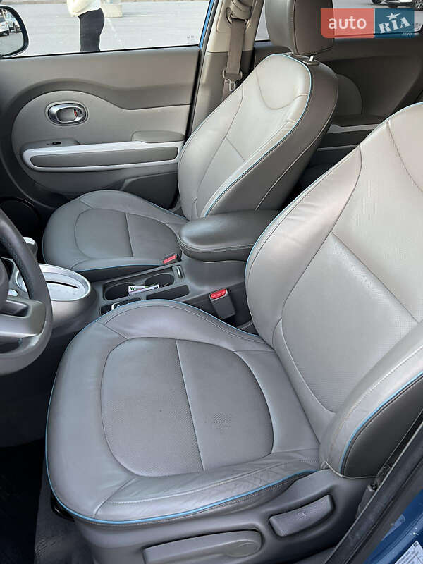 Позашляховик / Кросовер Kia Soul 2015 в Львові