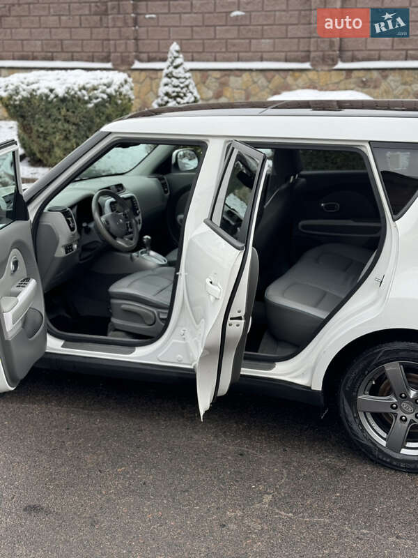 Внедорожник / Кроссовер Kia Soul 2017 в Ровно фото 14 Внедорожник / Кроссовер Kia Soul 2017 в Ровно