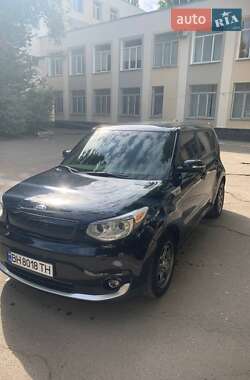 Позашляховик / Кросовер Kia Soul 2016 в Одесі