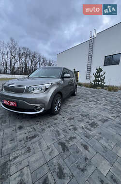 Позашляховик / Кросовер Kia Soul 2015 в Луцьку