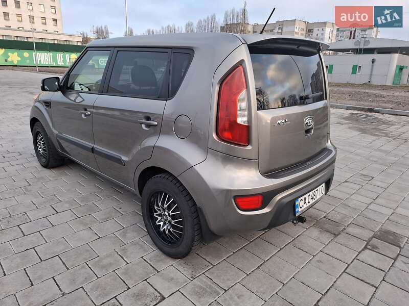 Внедорожник / Кроссовер Kia Soul 2013 в Черкассах