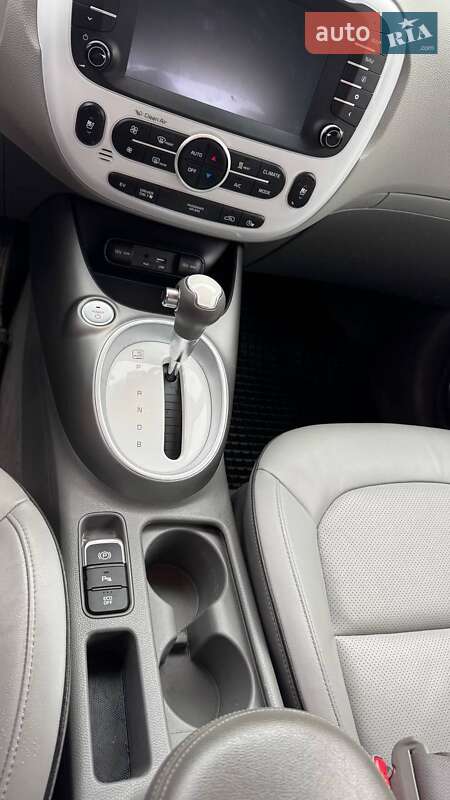 Позашляховик / Кросовер Kia Soul 2015 в Миронівці