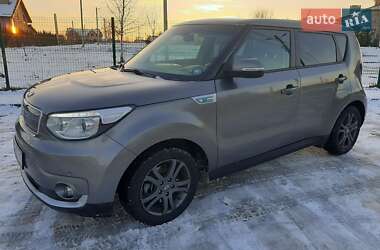 Позашляховик / Кросовер Kia Soul 2015 в Львові