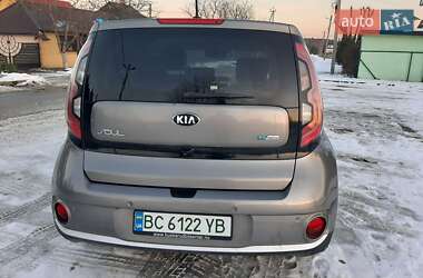 Позашляховик / Кросовер Kia Soul 2015 в Львові