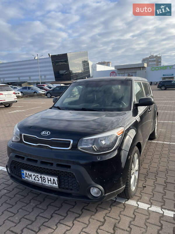 Внедорожник / Кроссовер Kia Soul 2015 в Житомире