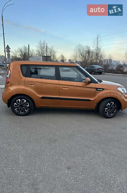 Внедорожник / Кроссовер Kia Soul 2010 в Киеве