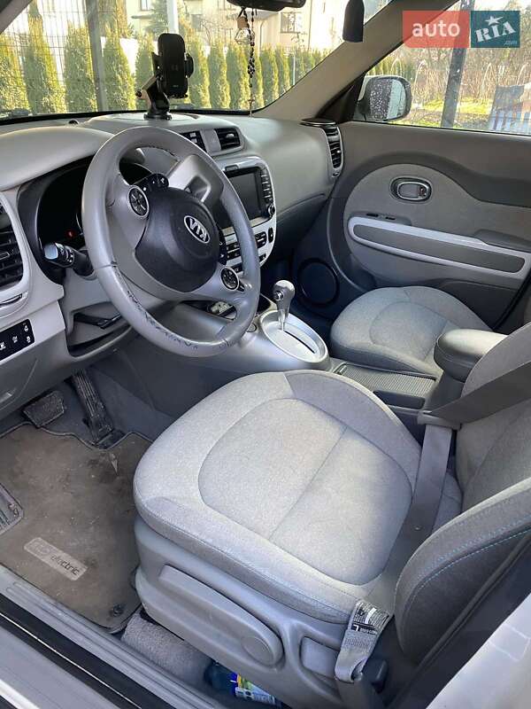 Позашляховик / Кросовер Kia Soul 2016 в Львові