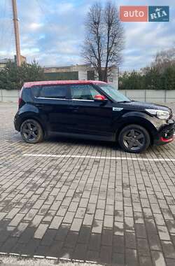 Внедорожник / Кроссовер Kia Soul 2016 в Луцке