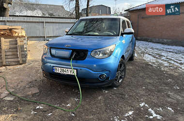 Внедорожник / Кроссовер Kia Soul 2014 в Полтаве