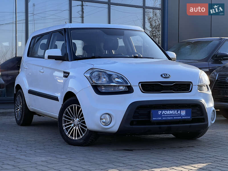 Внедорожник / Кроссовер Kia Soul 2013 в Нововолынске