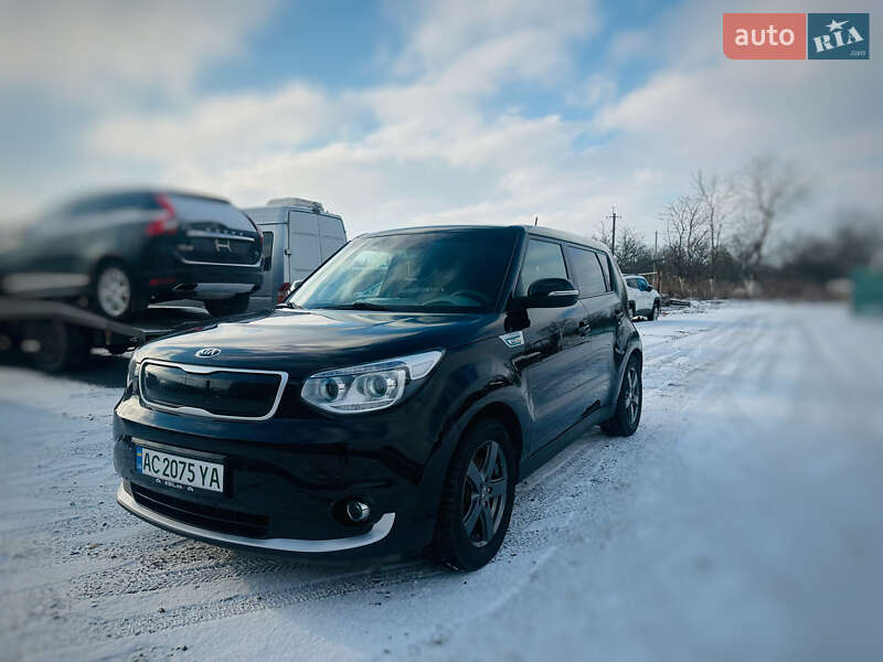 Позашляховик / Кросовер Kia Soul 2015 в Луцьку