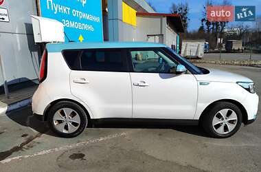 Позашляховик / Кросовер Kia Soul 2015 в Львові