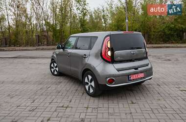 Внедорожник / Кроссовер Kia Soul 2017 в 