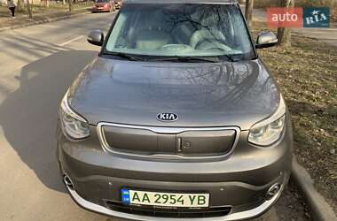 Позашляховик / Кросовер Kia Soul 2015 в Києві