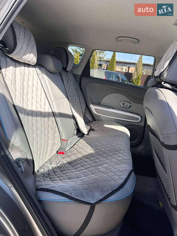 Внедорожник / Кроссовер Kia Soul 2015 в Изяславе