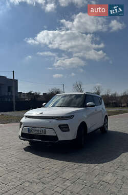 Позашляховик / Кросовер Kia Soul 2019 в 