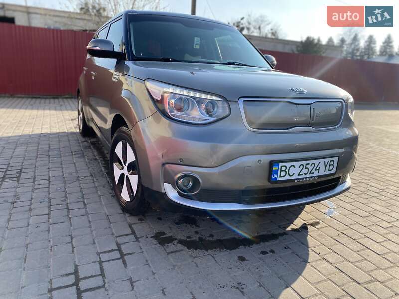 Внедорожник / Кроссовер Kia Soul 2015 в Львове