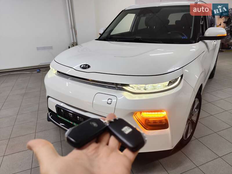 Внедорожник / Кроссовер Kia Soul 2020 в Киеве